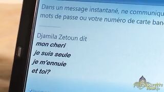 Izgató fiatal arab lány szopja a brét