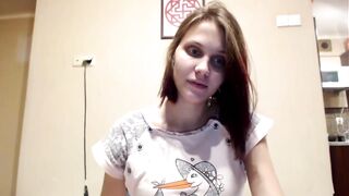Lilly a terhes tini kisasszony maszturbációja