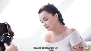 Tini bige és az idős hapsi