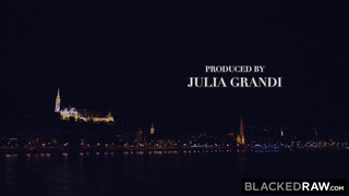 BlackedRaw - Emily Cutie két csoki dákót kap