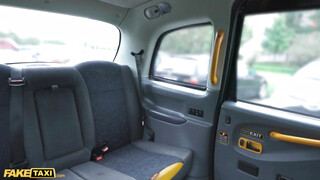 Fake Taxi - Rubi Rico a forró vérű latina picsa