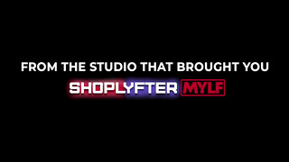 Mylf - Lenina Crowne a méretes didkós fiatal milf