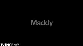 TUSHYRAW - Maddy May seggluka jól megrakva