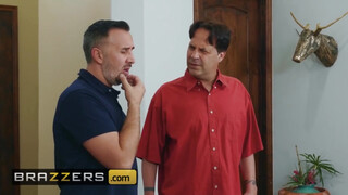 Brazzers - Janice Griffith a szomszéd krapekkal baszik