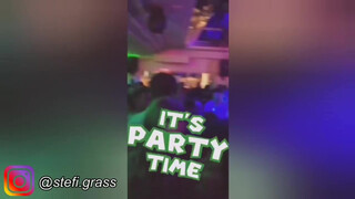 Kicsike tőgyes szoknyás spiné megrakva