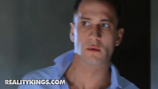Reality Kings – Lara De Santis análba is engedi