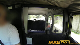 FakeTaxi - Rio Lee a méretes mellű csoki picsa