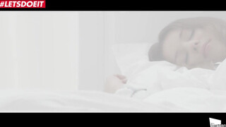 Taylor Sands kora reggeli baszása - The White Boxxx