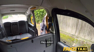Fake Taxi - Sophia Grace engedi popóba is