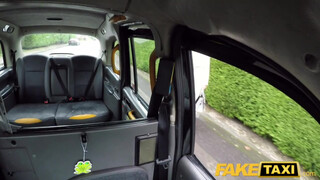 Fake Taxi - Óriás kannás milf megrakva