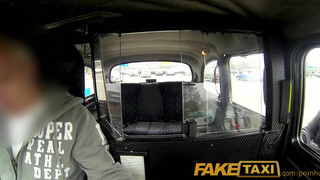 FakeTaxi - Kiki Minaj a csöcsös barna kiscsaj