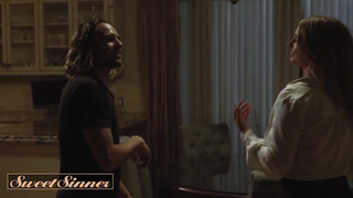 Family Sinners - Kayley Gunner a hatalmas cickós nevelő anya