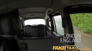 FakeTaxi - méretes csöcsű világos szőke punci