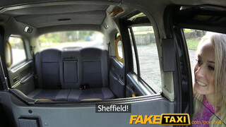 FakeTaxi - vékony spiné izgató csizmában