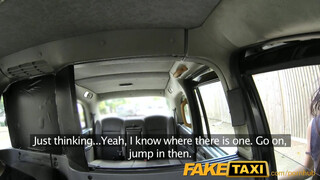 FakeTaxi - szopik, nyal és fenéklyukba is hagyja magát