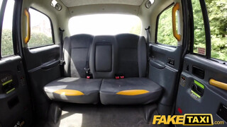 Fake Taxi - Ashleigh Devere a méretes csöcsű bige