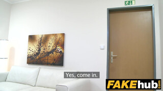 Fake Agent - ártatlan fekete lány és a örömrúd esete