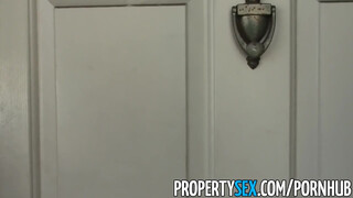 PropertySex - izgató világos szőke ingatlanos csaj