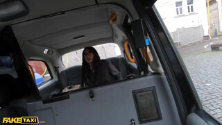 Fake Taxi - Mali Ubon a dögös kolumbiai picsa