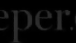 Deeper - Queenie a fullos méretes kannás milf