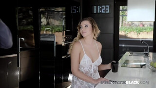 PrivateBlack - Anna Polina a méretes tőgyes fiatal spiné