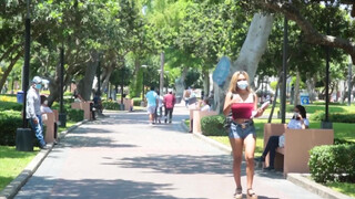 Gyönyörű hatalmas cickós venezuelai nőci