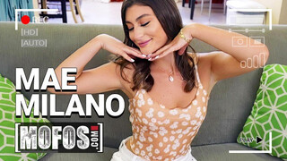 MOFOS - Mae Milano picsája megbaszva keményen