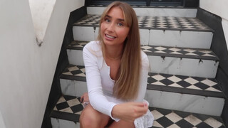 Lily Phillips a szomszéd krapekkal kúrel