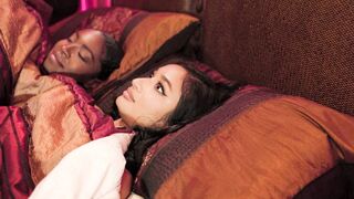 Amari Anne el sem hiszi, milyen jól nyali bigét Avery Black!