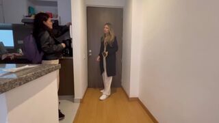 A szomszéd picsa leszbi vágyait teljesítem hálából