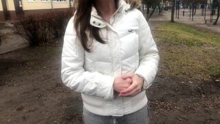 Idegen cumizza és reszeli a pénzért orosz amatőrrel beszélgetve